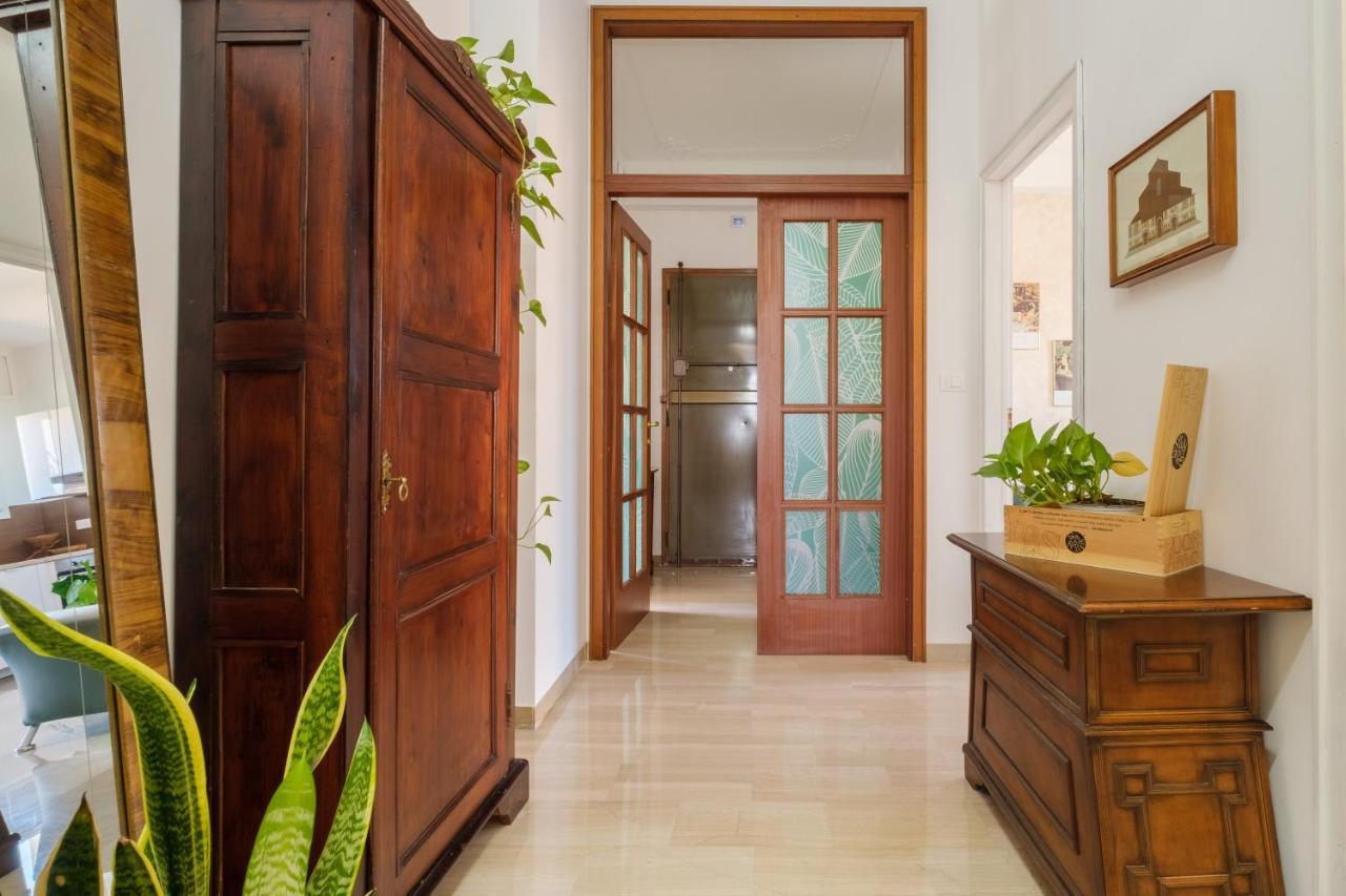 Fabula Rooms 3 Suites With Private Bathroom Bologna Exteriör bild