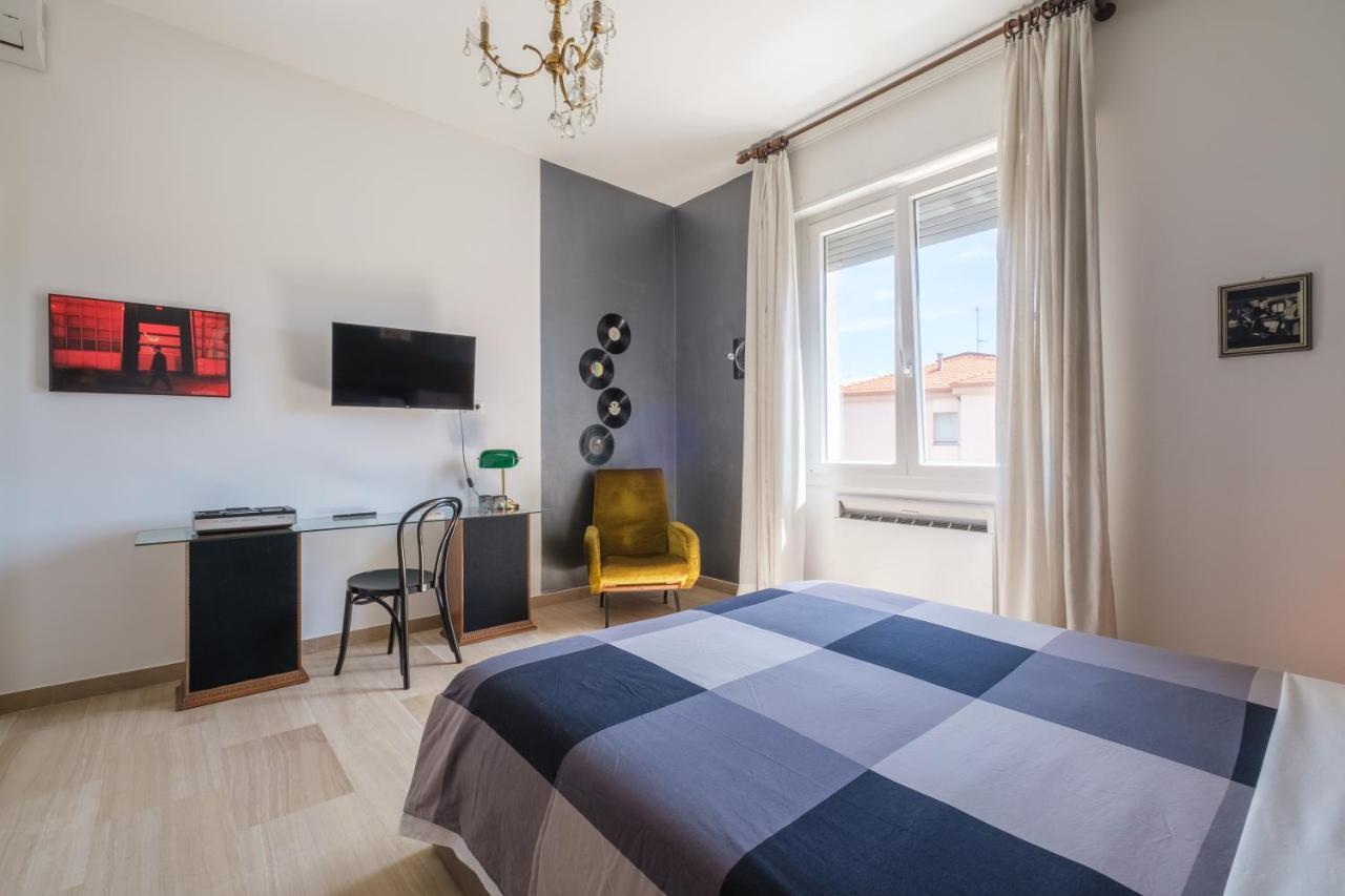Fabula Rooms 3 Suites With Private Bathroom Bologna Exteriör bild