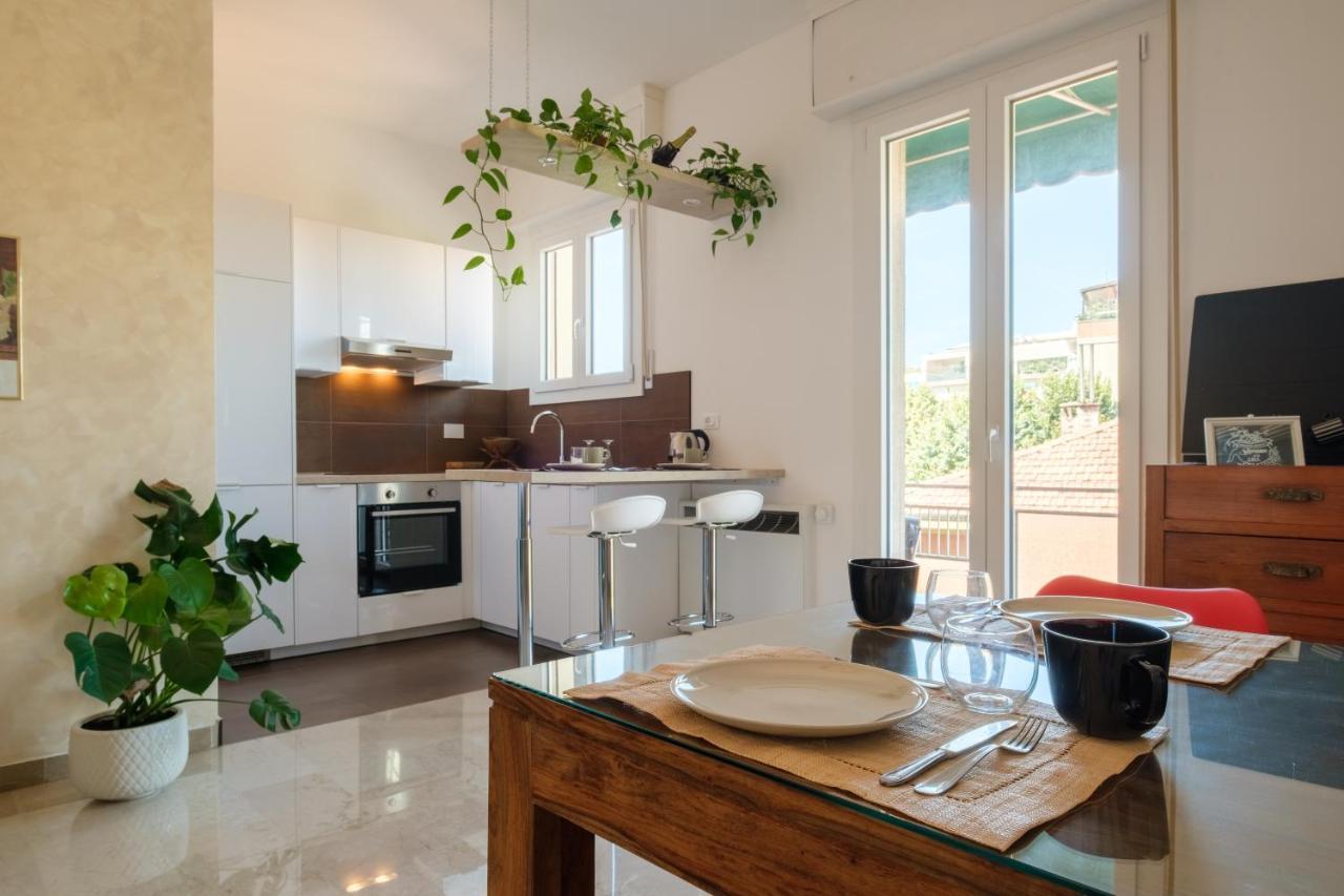 Fabula Rooms 3 Suites With Private Bathroom Bologna Exteriör bild