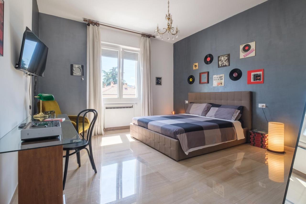 Fabula Rooms 3 Suites With Private Bathroom Bologna Exteriör bild