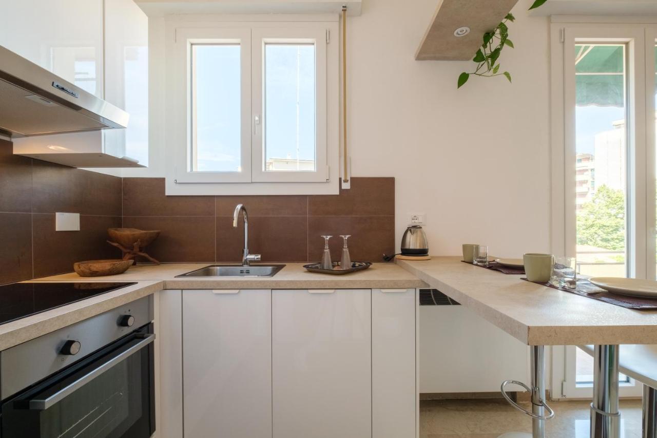 Fabula Rooms 3 Suites With Private Bathroom Bologna Exteriör bild