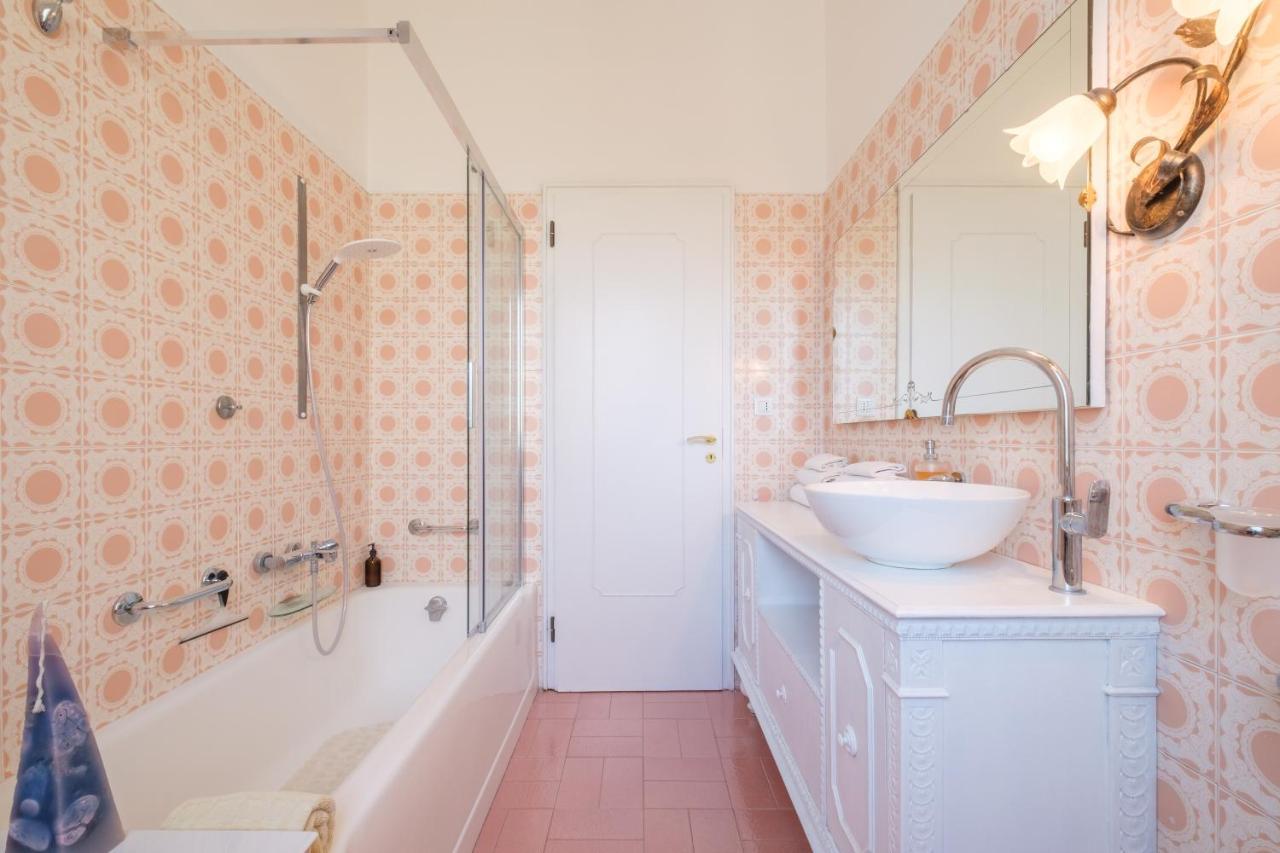 Fabula Rooms 3 Suites With Private Bathroom Bologna Exteriör bild